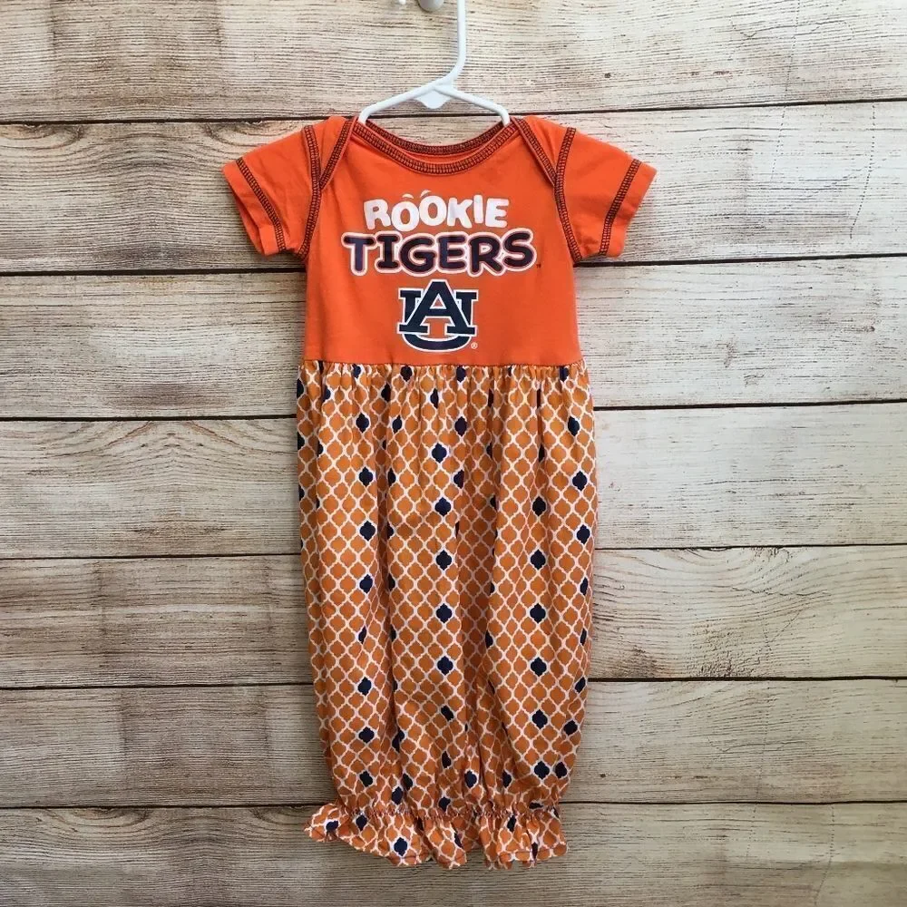 ‎TEAM ATHLETICS AUBURN TIGERS GOWN